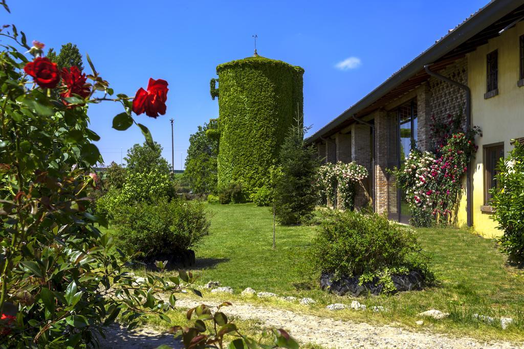 Agriturismo Cascina Marzana Hotel Pavia Exterior foto
